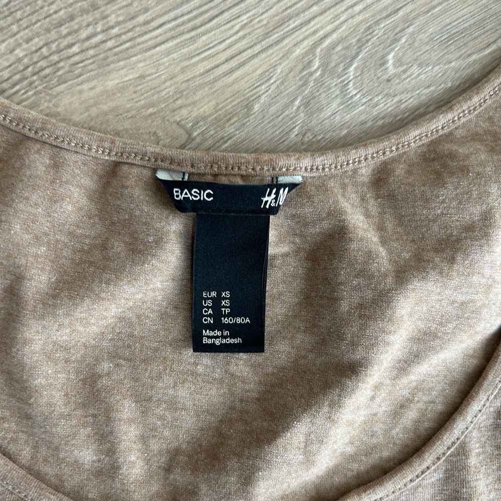 NWT - Set Of 2 Women’s Active Basic Layering Tank Tops Green Brown Size XS - Picture 5 of 5